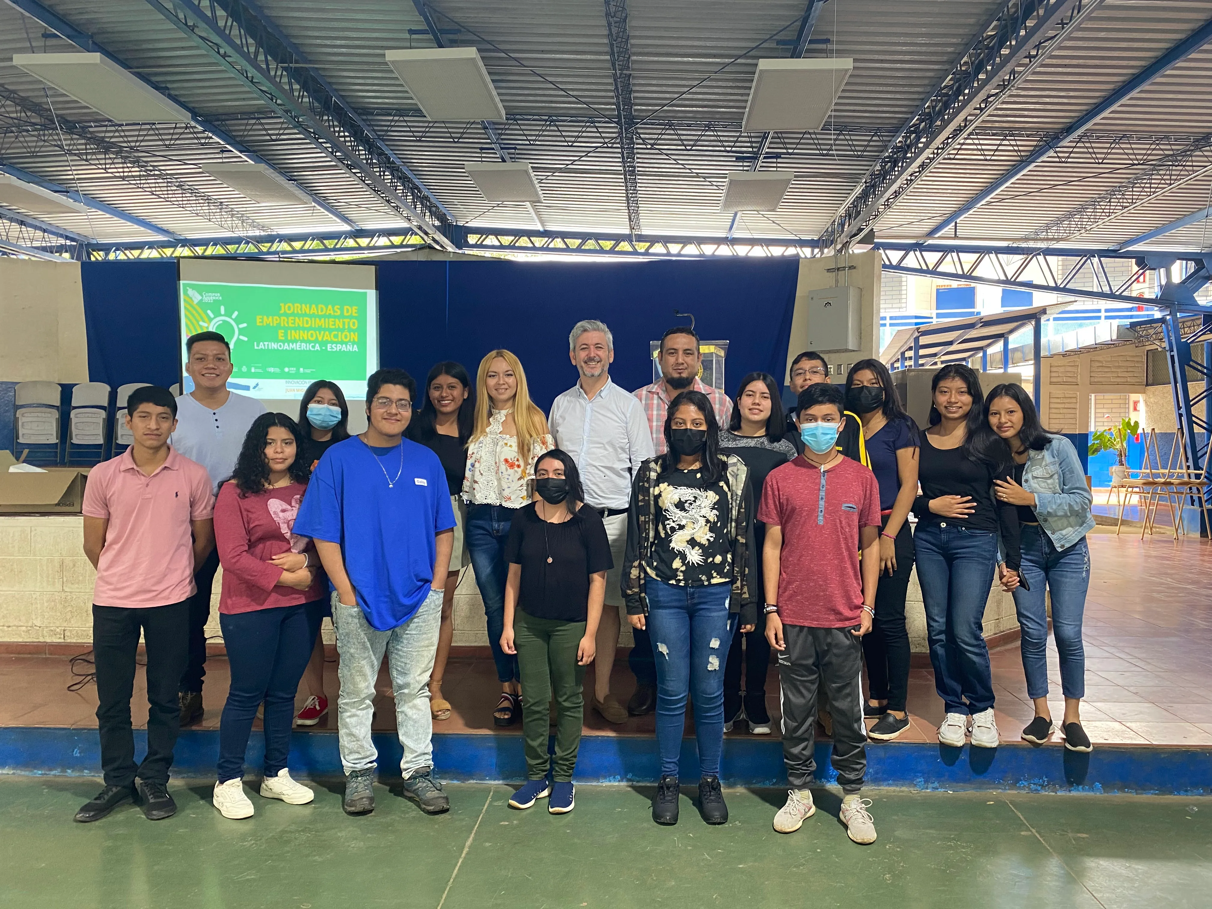 Estrategia turística internacional para El Salvador con APEX BBDO